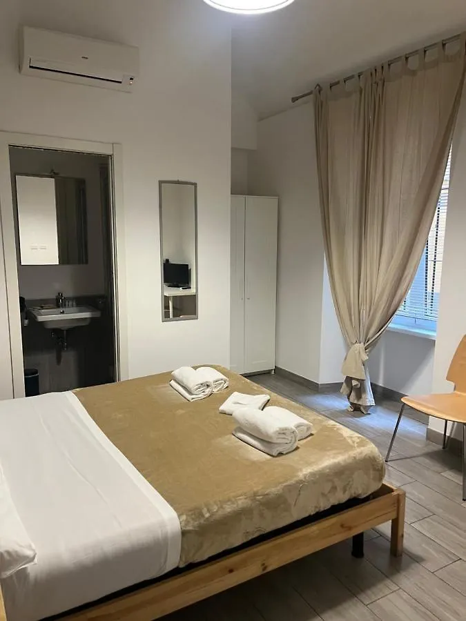 Etruska Porta Pia Guesthouse Roma Italia