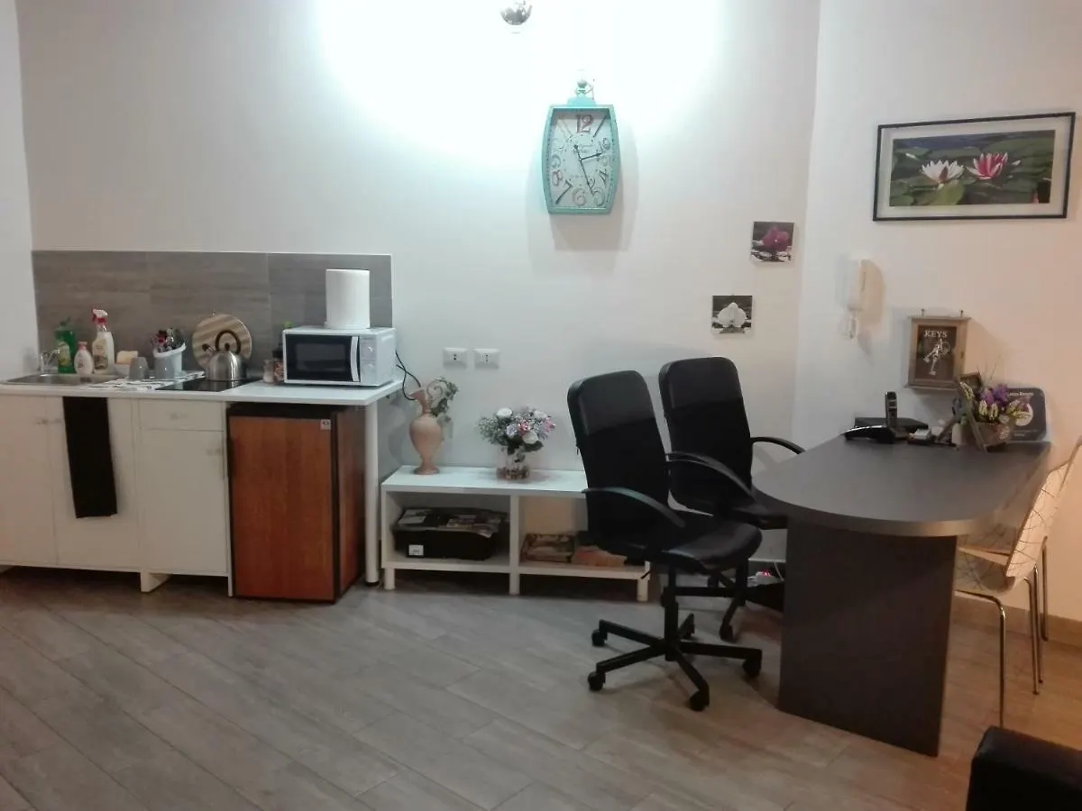 ** Pensión Etruska Porta Pia Guesthouse Roma Italia
